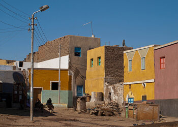 02_Elephantine-SerosNeighbourhood_LeRoux_600