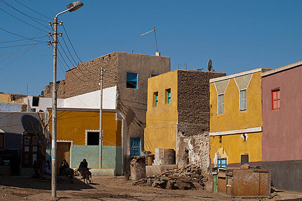 02_Elephantine-SerosNeighbourhood_LeRoux_600