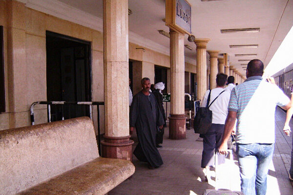Trainstation-Luxor_6384